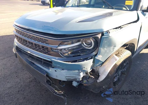 2021 Ford Bronco Sport First Edition z USA, uszkodzony, nr VIN 3FMCR9F98MRA13173